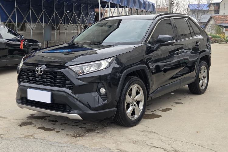 Used Toyota RAV4 2021 2.0L CVT Two-Wheel Drive Fashion PLUS Edition