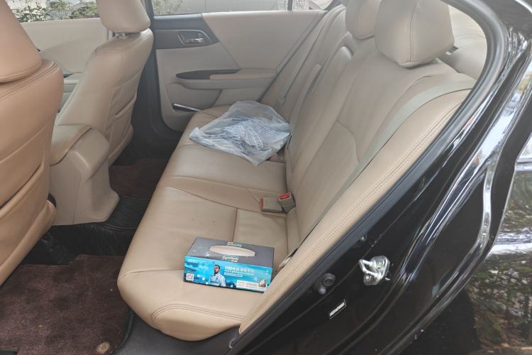 Used Honda Accord 2015 2.0L LX Comfort Edition
