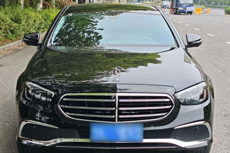 Used Mercedes-Benz E-Class 2023 E 300 L Luxury Model Exterior 3