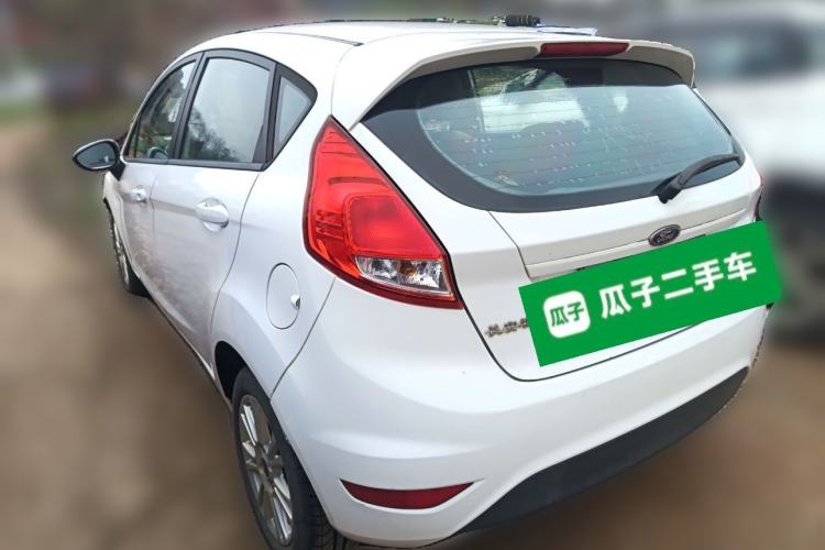 Used Ford Fiesta 2013 Hatchback 1.5L Automatic Fashion Edition
