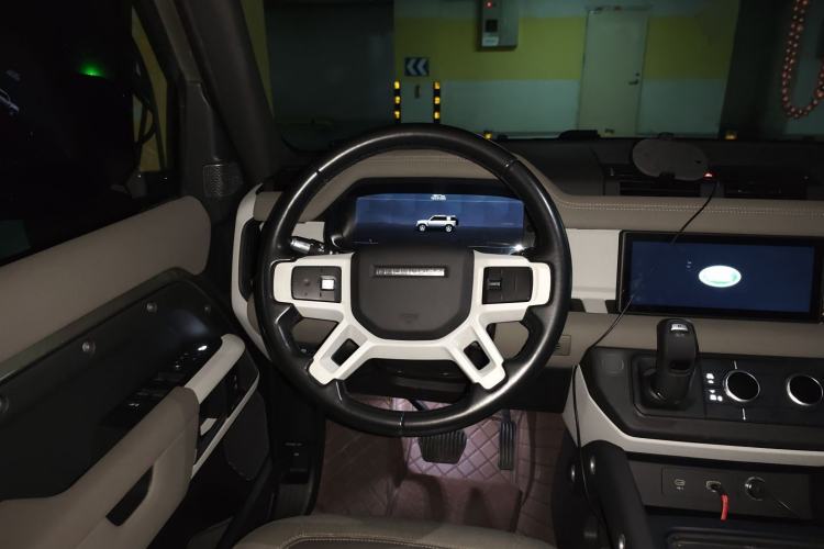Used Land Rover Defender 2020 110 P400 SE Steering Wheel
