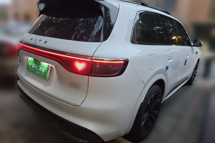 Used Hima AITO M8 2025 Extended-Range Max+ Version 53.4 kWh 6-Seater Edition Rear Right 45 Deg