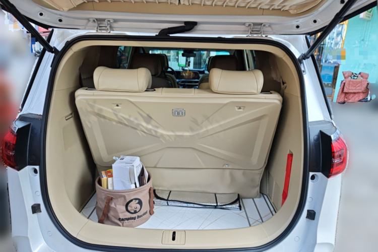 Used Buick GL8 2023 ES Lu Zun Deluxe Model