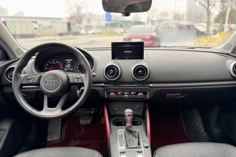 Used Audi A3 2018 30th Anniversary Edition Limousine 35 TFSI Style Model Interior 5