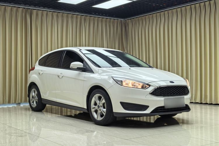 Used Ford Focus 2018 Hatchback Classic 1.6L Automatic Comfort Plus SmartDrive Edition
