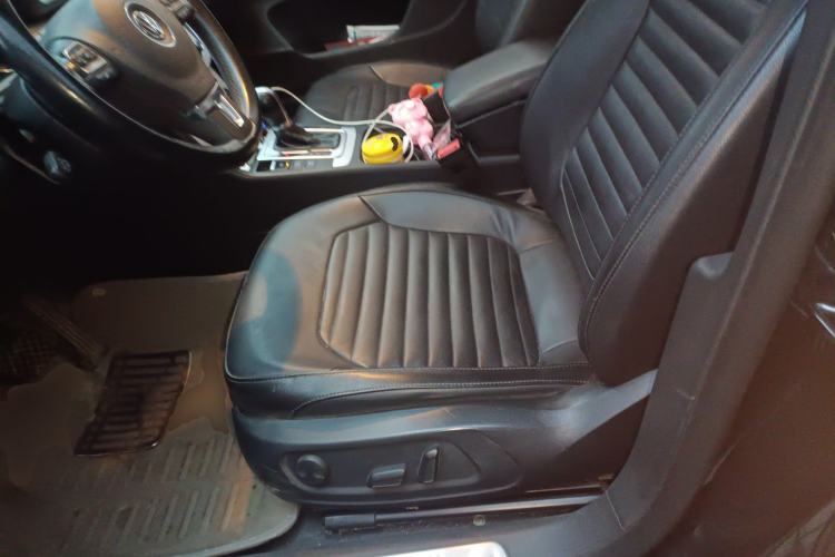 Used Volkswagen Magotan 2015 1.8TSI Advanced Model
