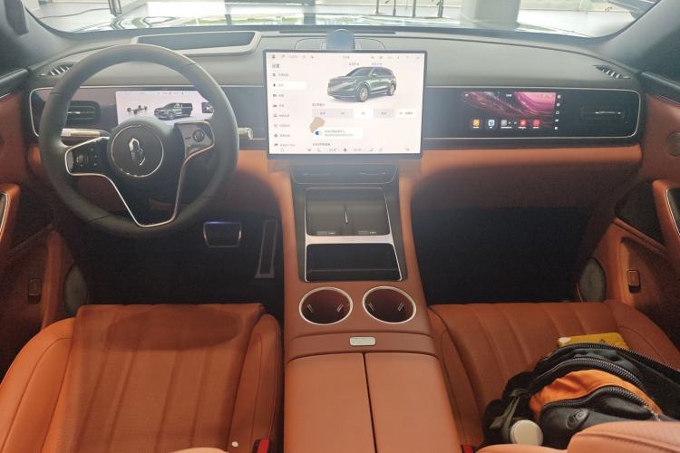 Used Hima AITO M7 2026 Model Range-Extending Max All-Wheel Drive 6-Seater Version Center Console