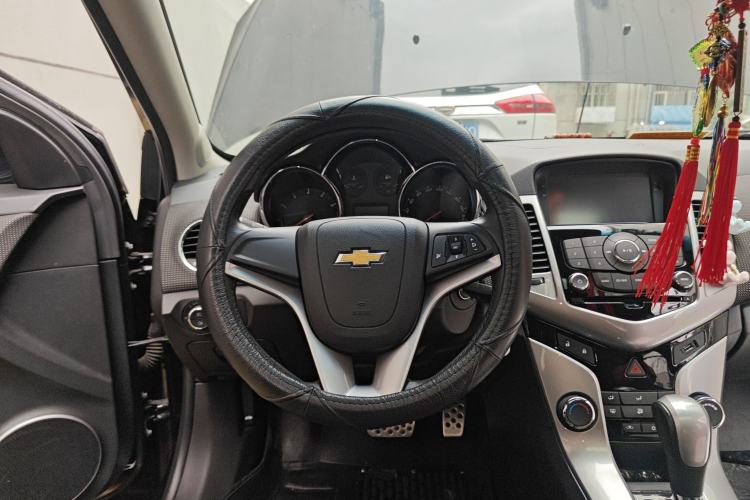 Used Chevrolet Cruze 2013 Hatchback 1.6T Automatic Flagship Model