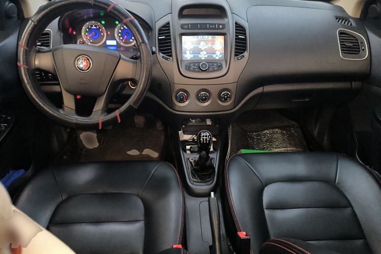 Used Geely Auto Diamond 2015 Sedan 1.5L Manual SuperDeluxe Model
