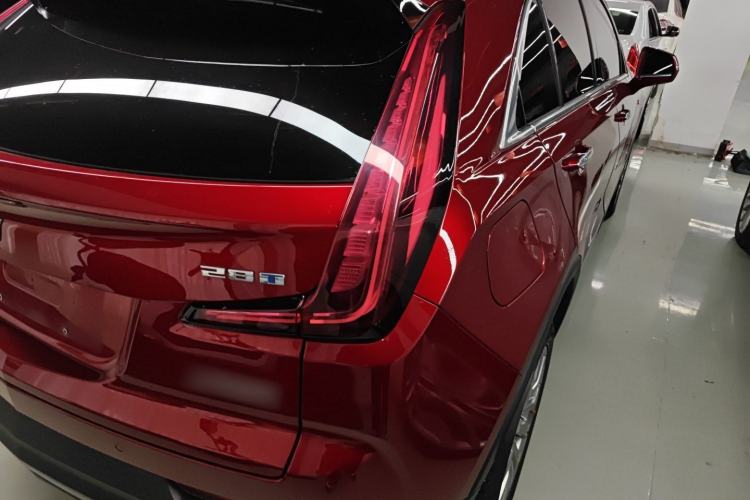 Used Cadillac XT4 2022 28T Two-Wheel-Drive Luxury Version
