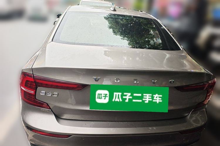 Used Volvo S60 2020 T4 Zhiyi Luxury Edition
