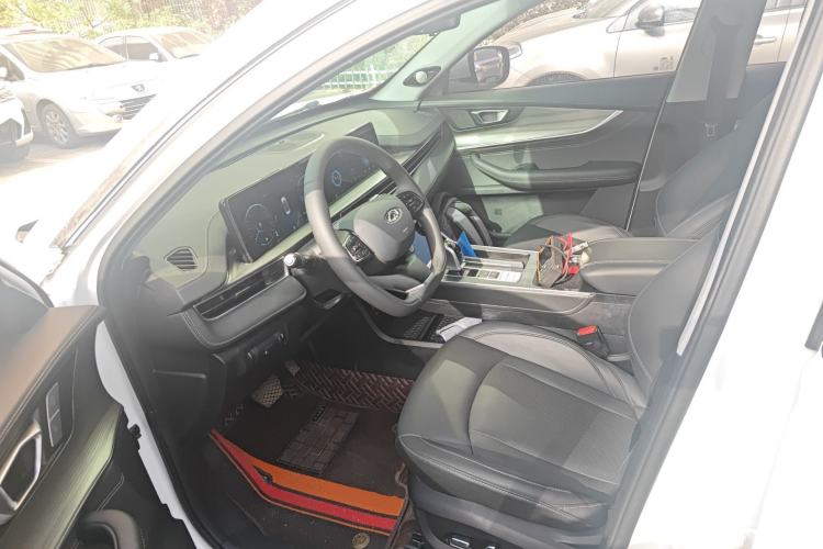 Used Chery Tiggo 8 2023 Kunpeng Edition 290TGDI Automatic Excellence Model Driver Seat