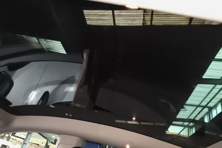 Used Tesla Model Y 2021 Long-Range All-Wheel-Drive Version
