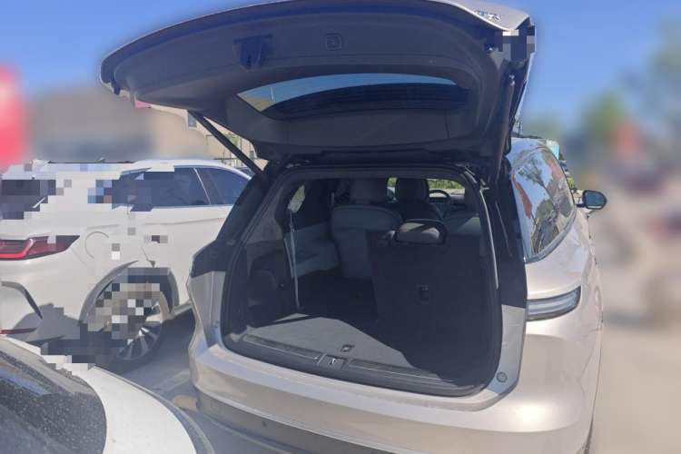 Used Nio ES8 2024 75 kWh Executive Edition
