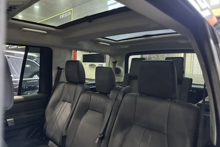 Used Land Rover Discovery 2014 3.0 SC V6 HSE
