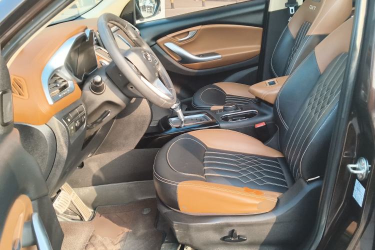 Used Soueast DX7 2018 1.5T Automatic Luxury Model
