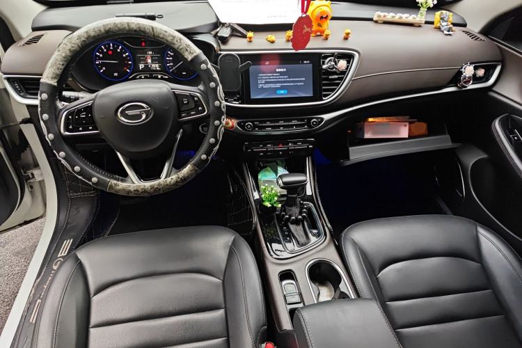 Used GAC Trumpchi GA4 2018 200T Automatic Luxury Edition Center Console