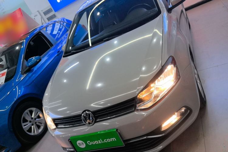 Used Volkswagen Polo 2016 1.6L Automatic Comfort Model
