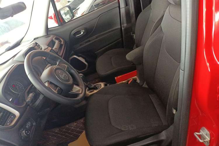 Used Jeep Renegade 2017 180T Automatic Kinetic Edition+