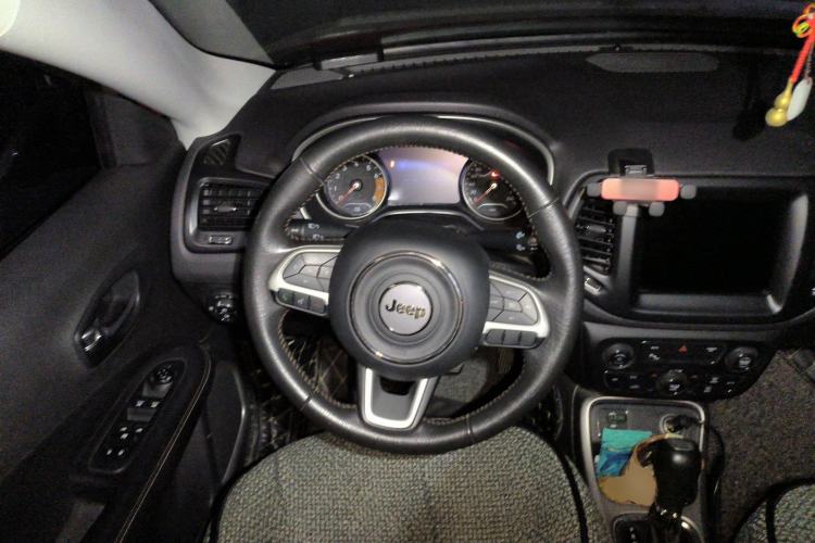 Used Jeep Compass 2017 200T Automatic Family Edition