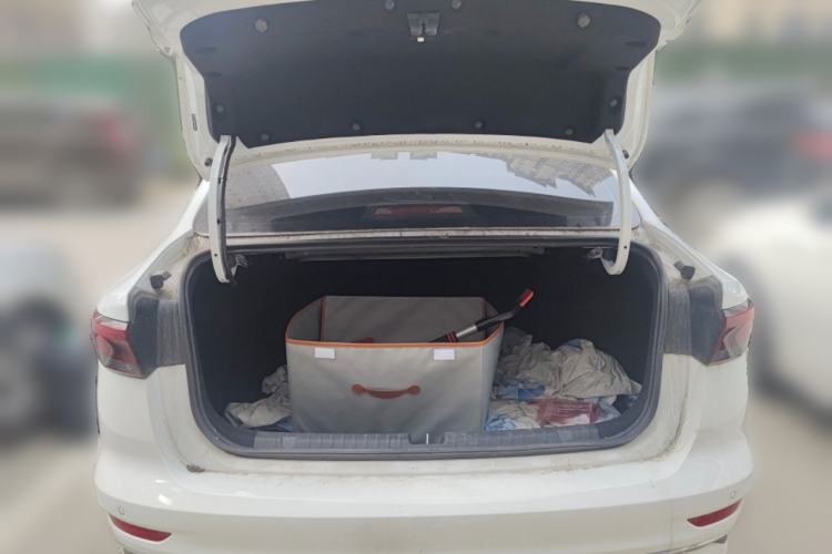 Used Geely Auto Emgrand 2025 4th Generation 1.5L CVT Luxury Version
