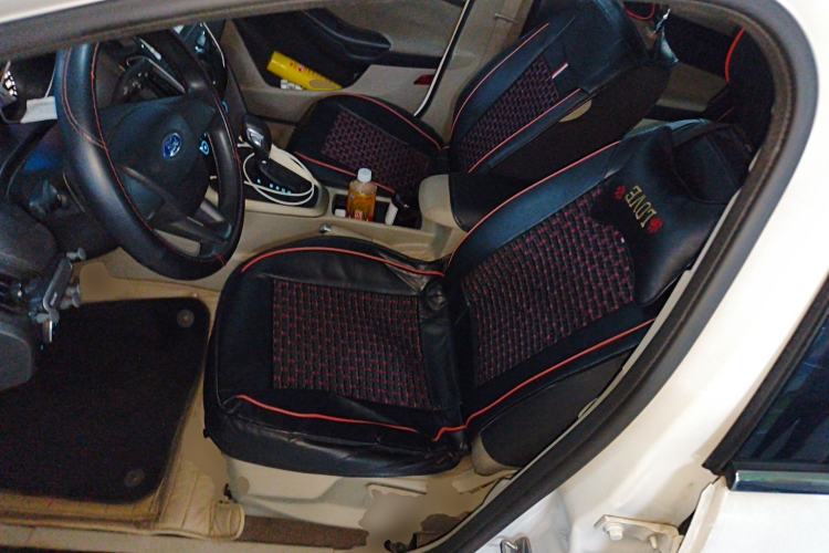 Used Ford Focus 2015 Sedan 1.6L Automatic Comfort Model
