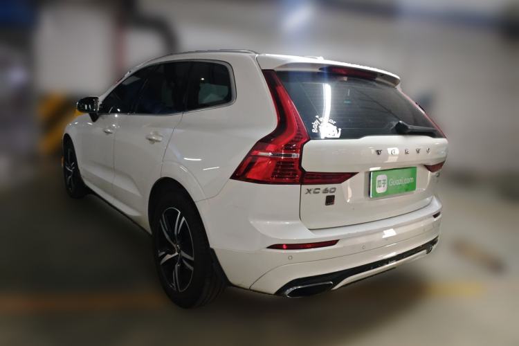 Used Volvo XC60 2019 T5 4x4 Smart & Dynamic Sport Edition China VI Standard
