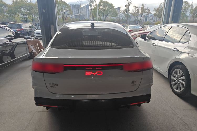 Used BYD Qin L 2025 DM-i Smart Drive 80KM Leading Model Rear