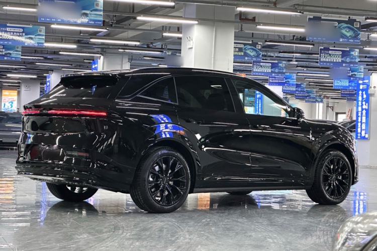 Used Zeekr 7X 2025 100 kWh Long-Range Rear-Wheel Drive with Intelligent Driving Features