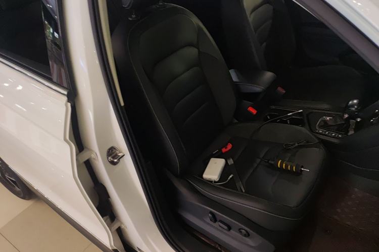 Used Volkswagen Tiguan L 2020 330TSI Automatic Two-Wheel Drive Smart Luxury Edition China VI Standard
