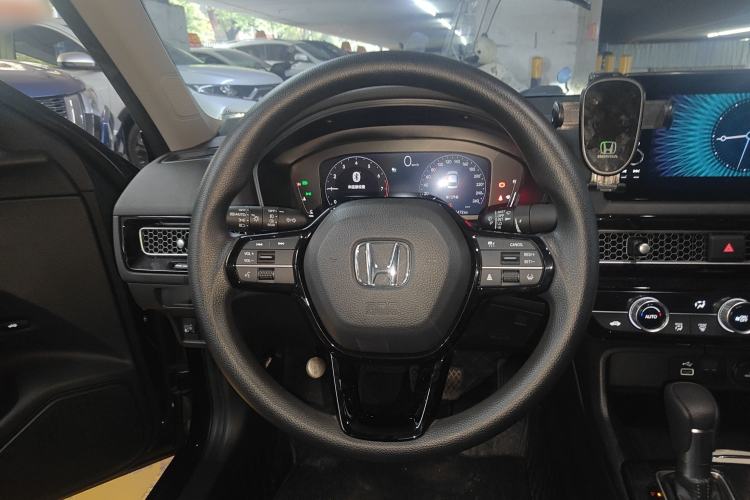 Used Honda Civic 2023 240TURBO CVT Dynamic · Center Stage Special Edition