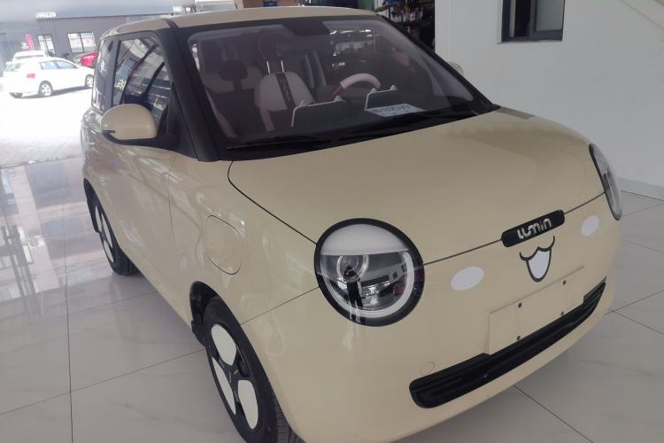 Used CHANGAN NEVO Lumin 2023 301km Honey Dew Edition Front Right 45 Deg