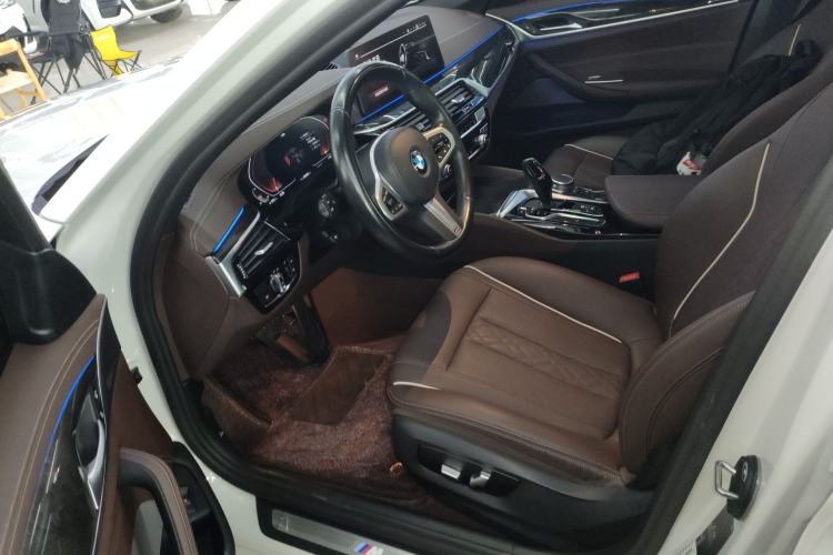 Used BMW 5 Series 2022 525Li M Sport Package Left Front Seat
