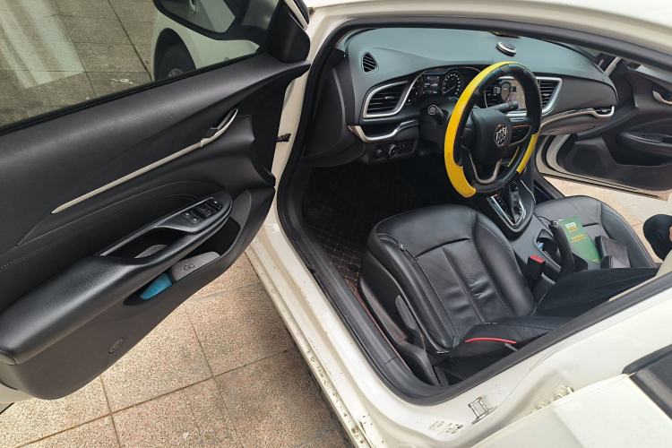 Used Buick GT 2015 15N Automatic Deluxe Edition Driver Seat