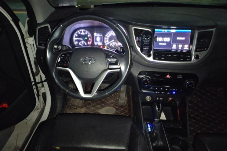 Used Hyundai Tucson 2015 1.6T Dual-Clutch Two-Wheel-Drive Smart Model
