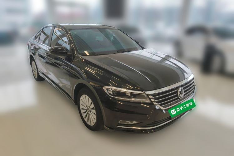 Used Volkswagen Lavida 2021 280TSI DSG Comfort Edition Front Right 45 Deg