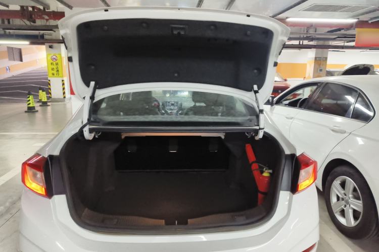 Used Chevrolet Cruze 2018 320 Automatic Pioneer Sunroof Edition
