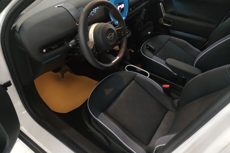 Used MINI Electric ACEMAN 2024 E Classic Edition
