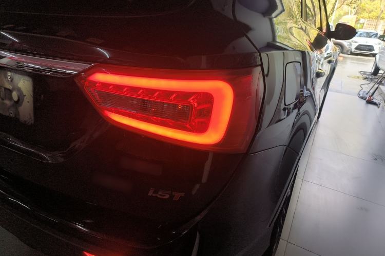 Used Dongfeng Fengon 580 2020 1.5T CVT Luxury Edition
