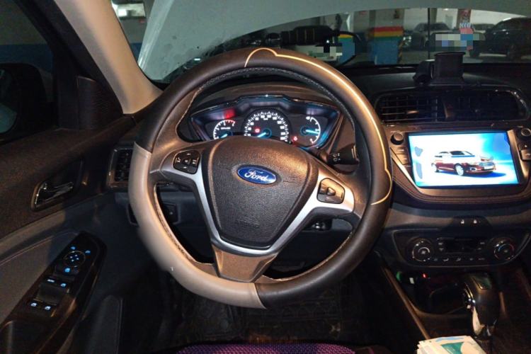 Used Ford Escort 2015 1.5L Automatic Fashion Model Steering Wheel