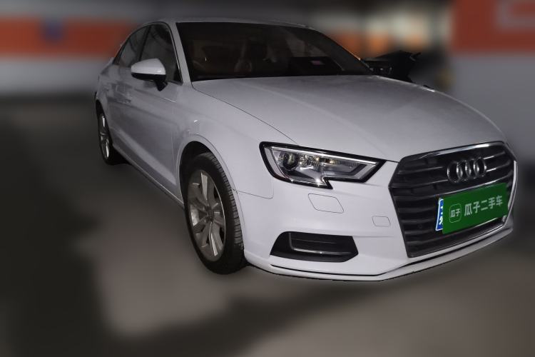 Used Audi A3 2019 Limousine 35 TFSI Ambition China VI Front Right 45 Deg