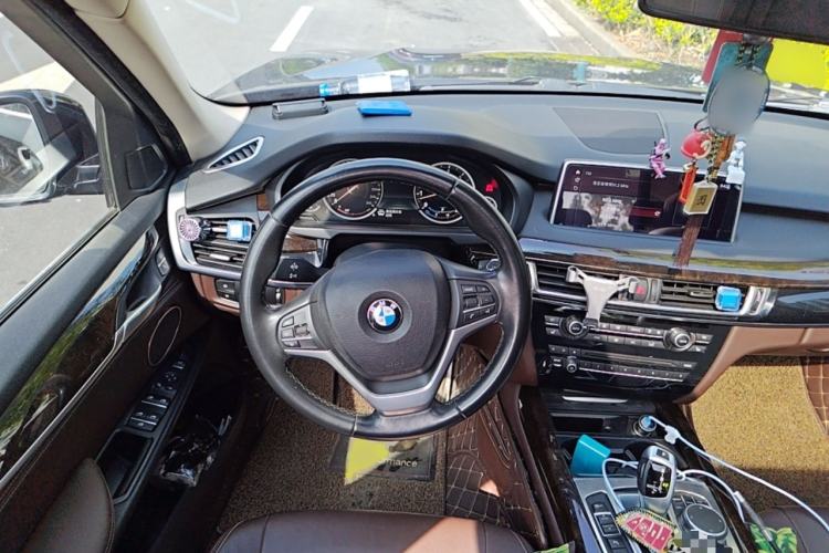 Used BMW X5 2018 xDrive35i Elegant Edition Steering Wheel