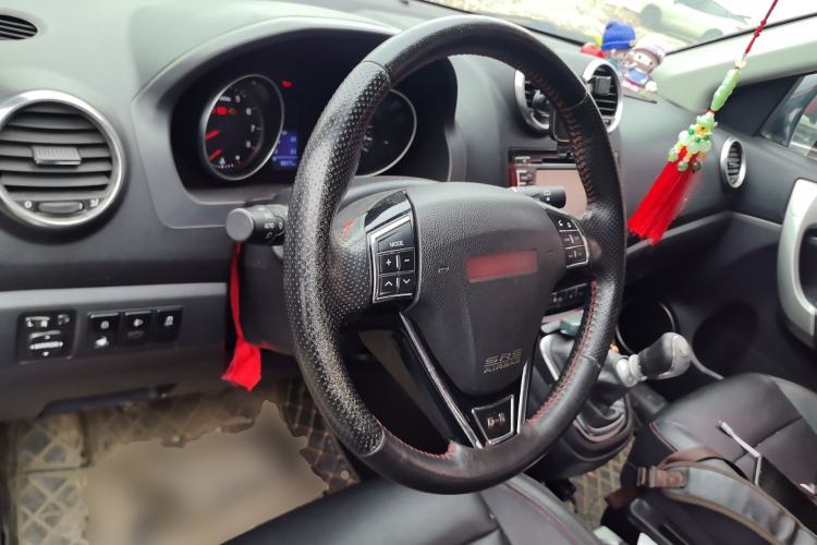 Used Haval H6 2014 Upgraded Model 1.5T Manual Two-Wheel Drive Elite Version
