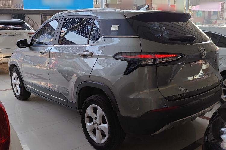 Used Baojun 510 2017 1.5L manual Comfort trim
