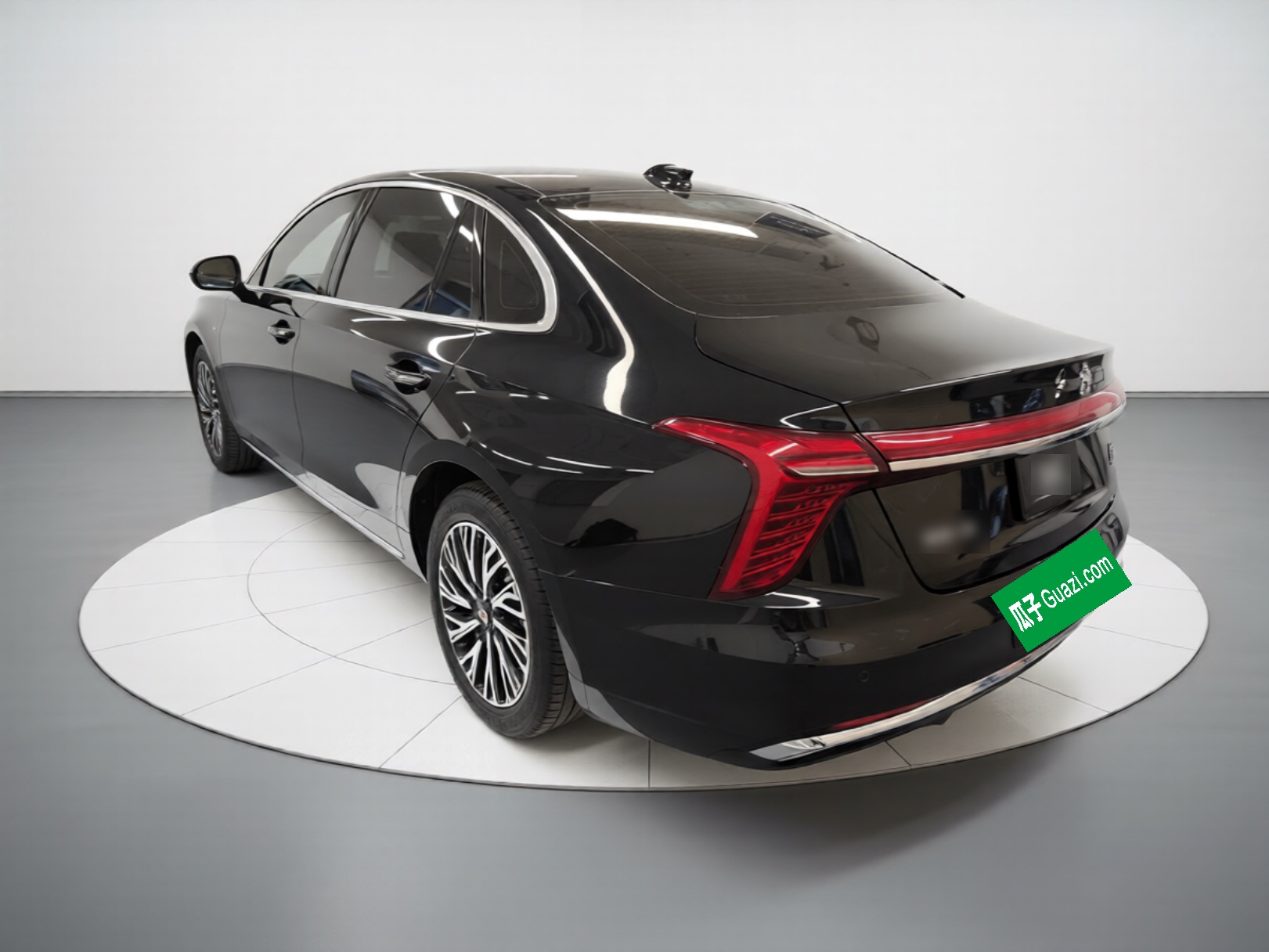Hongqi H5 2025 2.0T Automatic Flag Edition – 500 000 Units Commemorative Version — снимка 4