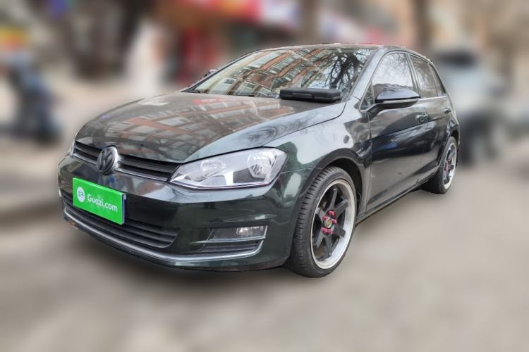 Used Volkswagen Golf 2017 1.6L Automatic Comfort Million-Vehicle Anniversary Edition
