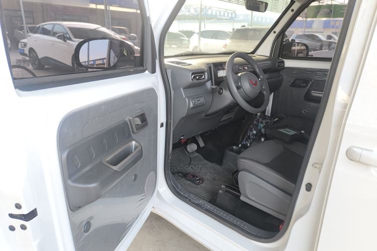 Used Wuling Zhiguang New Energy 2025 Comfort Model