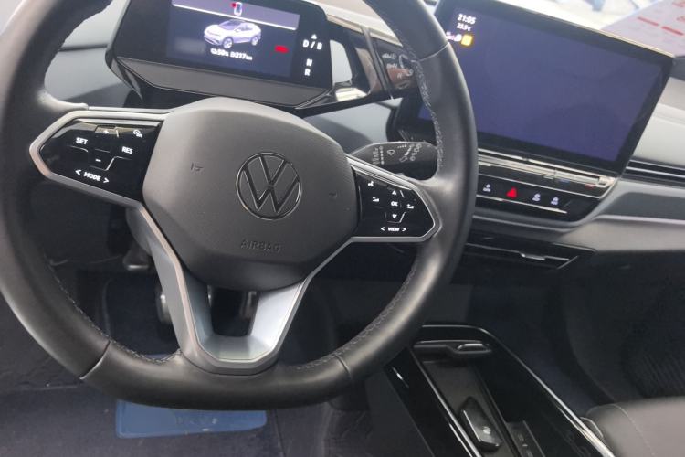Used Volkswagen ID.4 X 2022 Pure Long-Range Version Steering Wheel