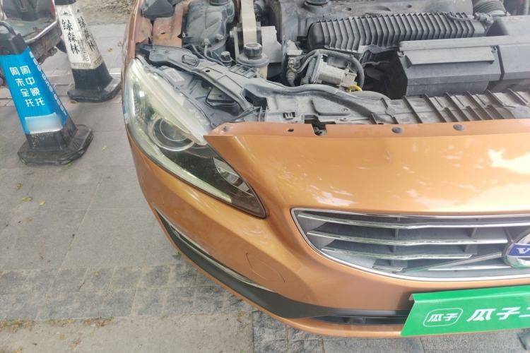 Used Volvo S60 2014 S60L 2.0T Zhiyuan Edition