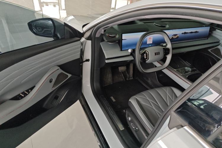 Used Geely Galaxy E8 2025 700 km Long-Range Intelligent Driving Version